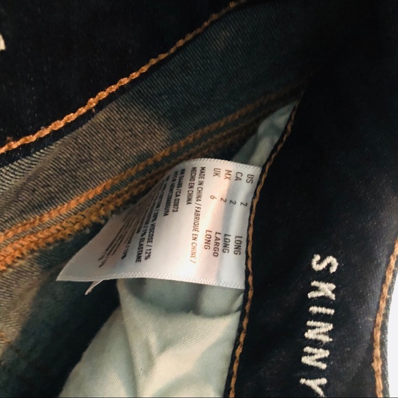 Size 2 Dark Wash American Eagle Jeans - Picture 5 of 5